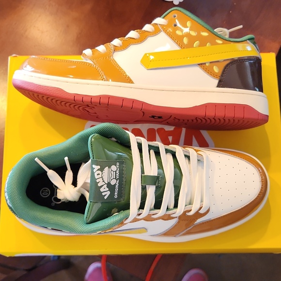 Vandy the pink Burger - Picture 4 of 4